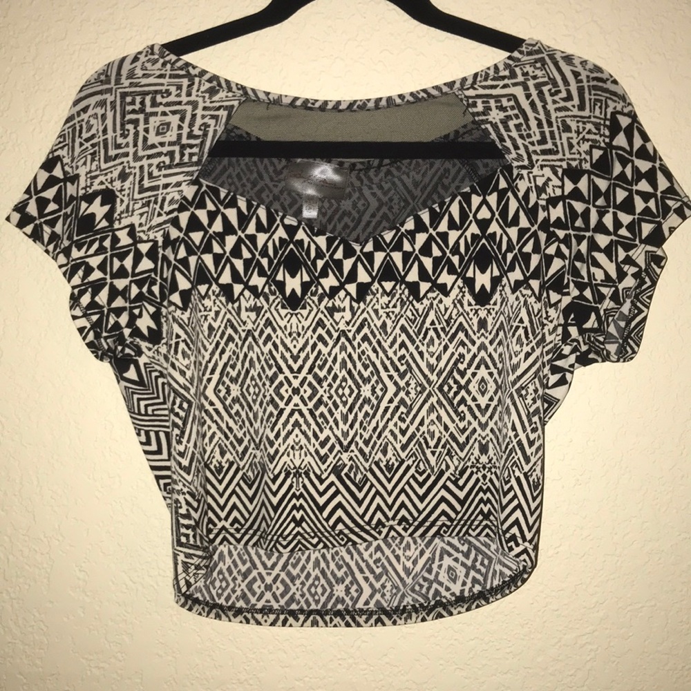 Black and white crop top